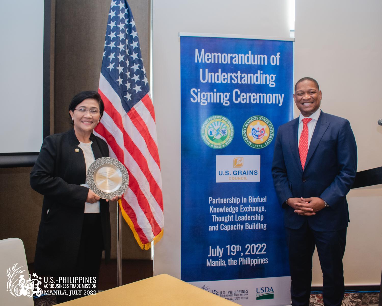 Administrator Whitley witnessed the signing of an MOU between the U.S. Grains Council and Mariano Marcos State University in support of biofuels knowledge exchange & capacity building & providing a forum for solutions to the current energy crisis. Here is Administrator Whitley and the President of Mariano Marcos State University, Dr. Shirley C, Agrupis.