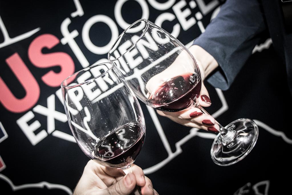 At ANUFOOD Brazil, USDA hosted a U.S. wine tasting event to match exporters with buyers, distributors, and retailers in the region.